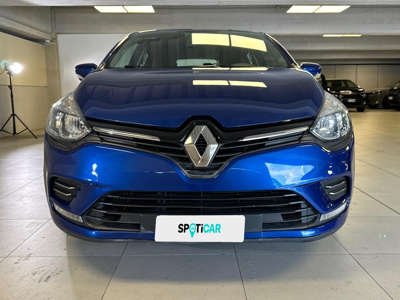 Renault Renault Clio usata, con cinture sicurezza ant. conducente e passeggero con pretensionatori e reg. in altezza