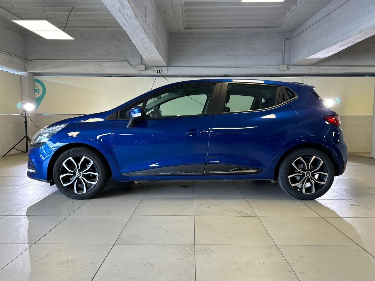 Renault Renault Clio usata, con comando luci manuale