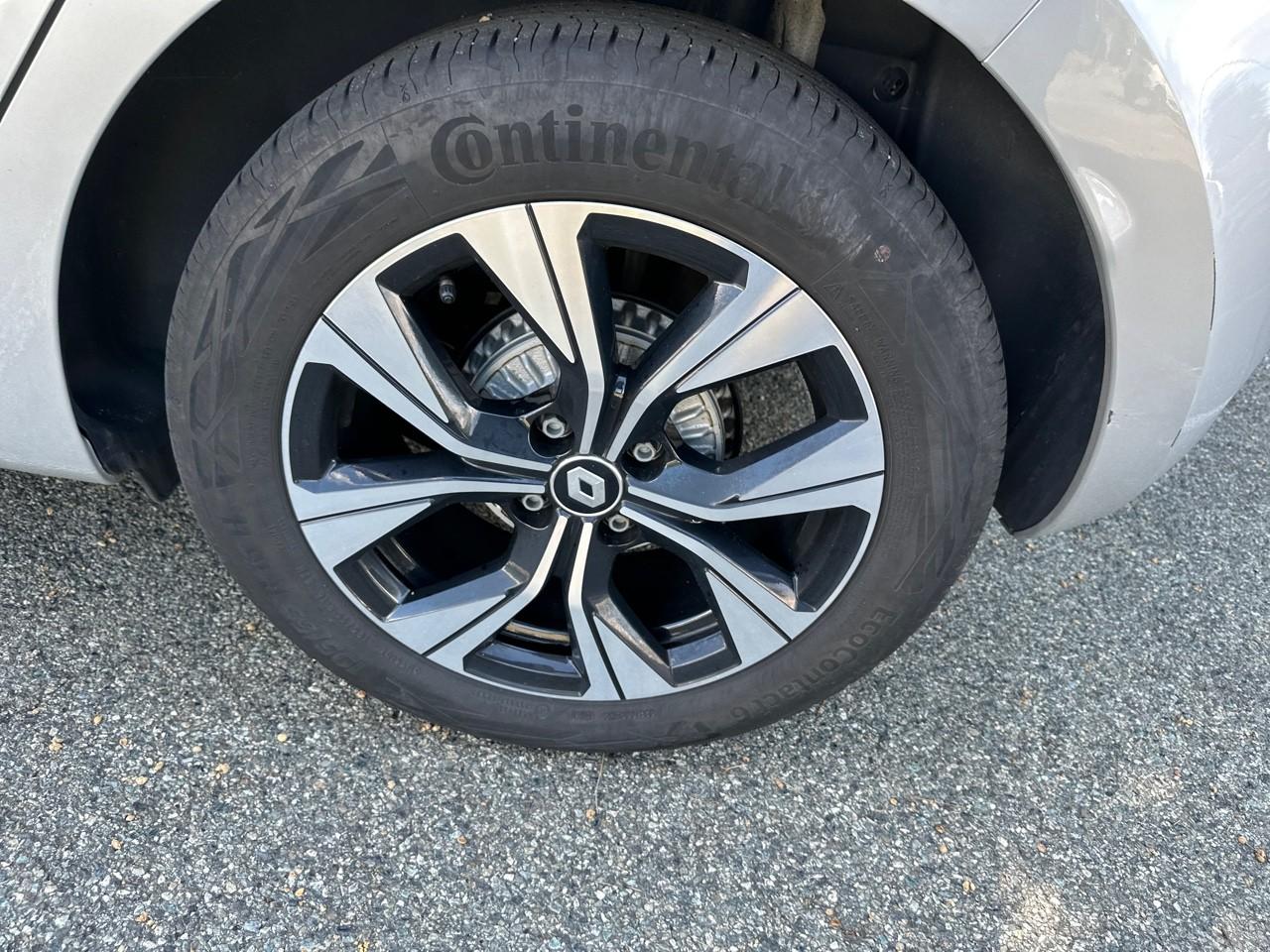 Renault Renault Clio usata, con 6 altoparlanti