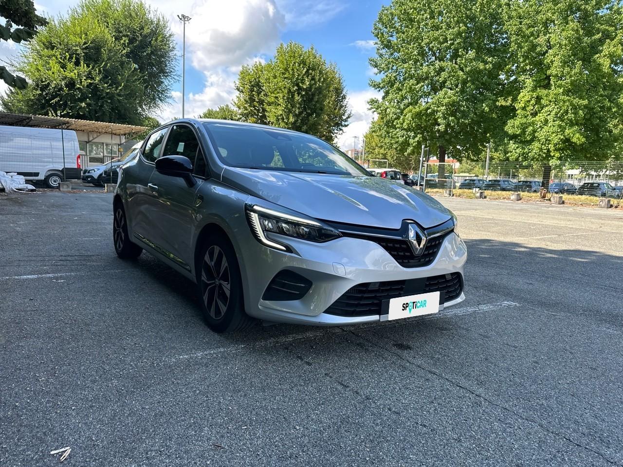 Renault Renault Clio usata, con attivazione vocale include sistema audio, include comandi telefono e include comandi sistema navigazione