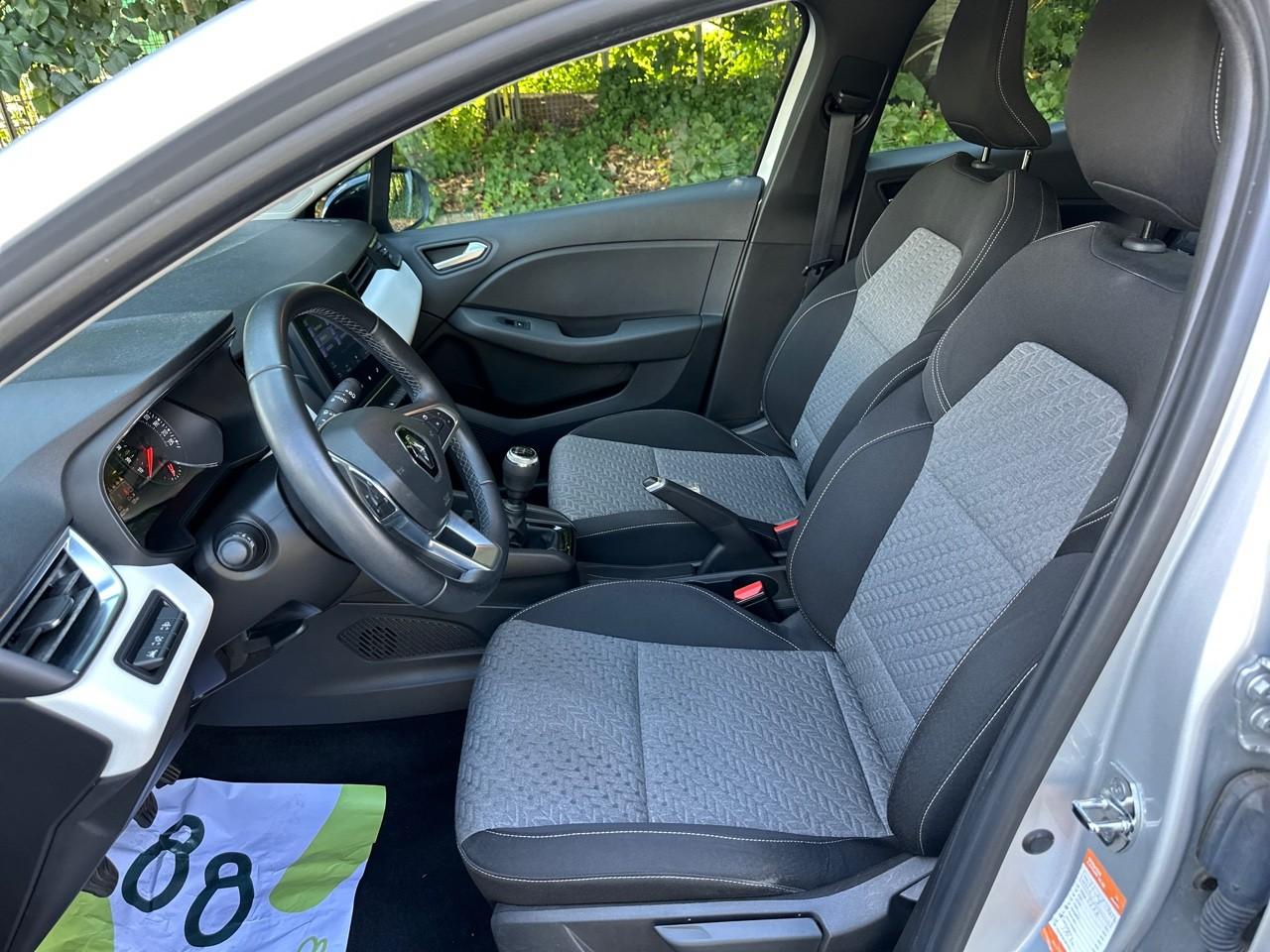 Renault Renault Clio usata, con climatizzatore a controllo automatico