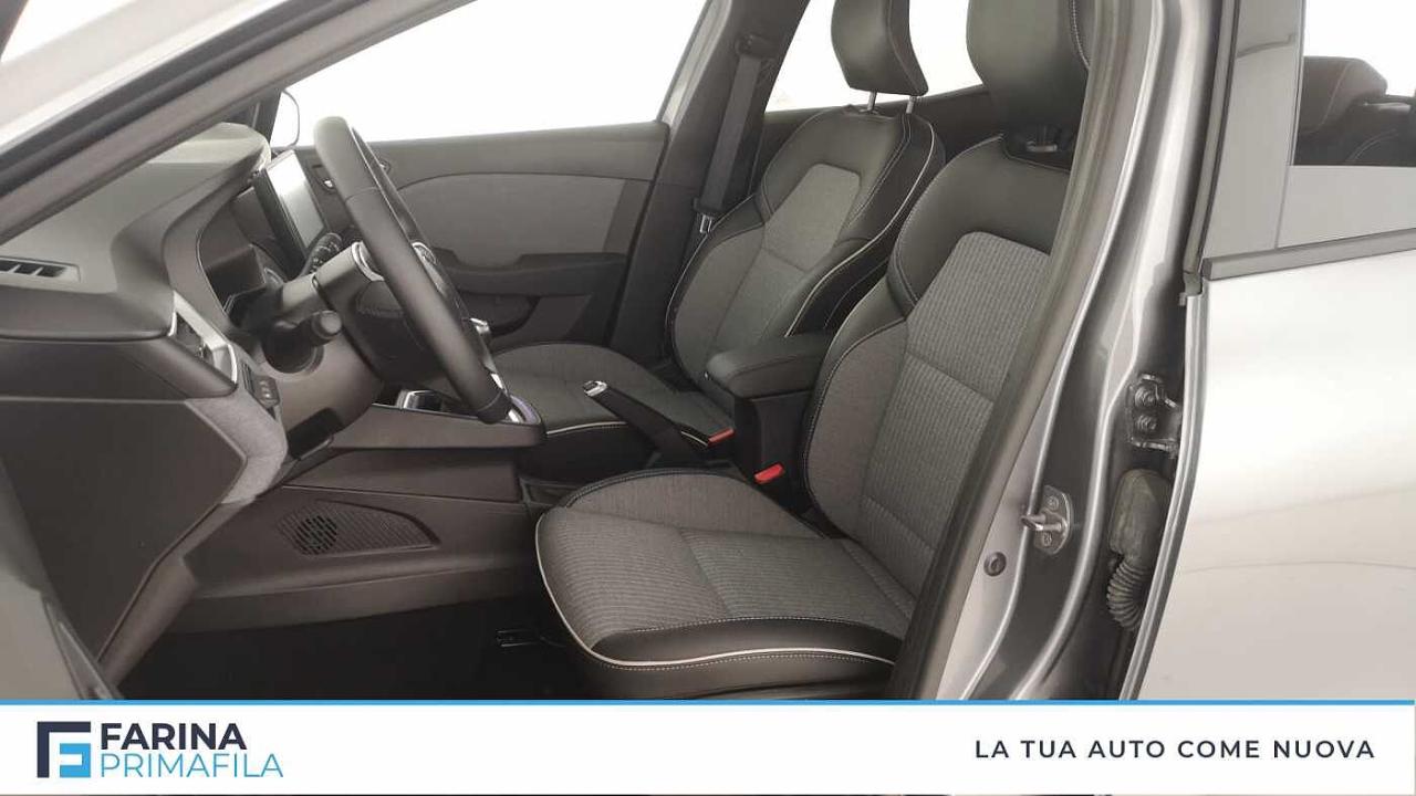 Renault Renault Clio usata, con rilevazione dei segnali stradali
