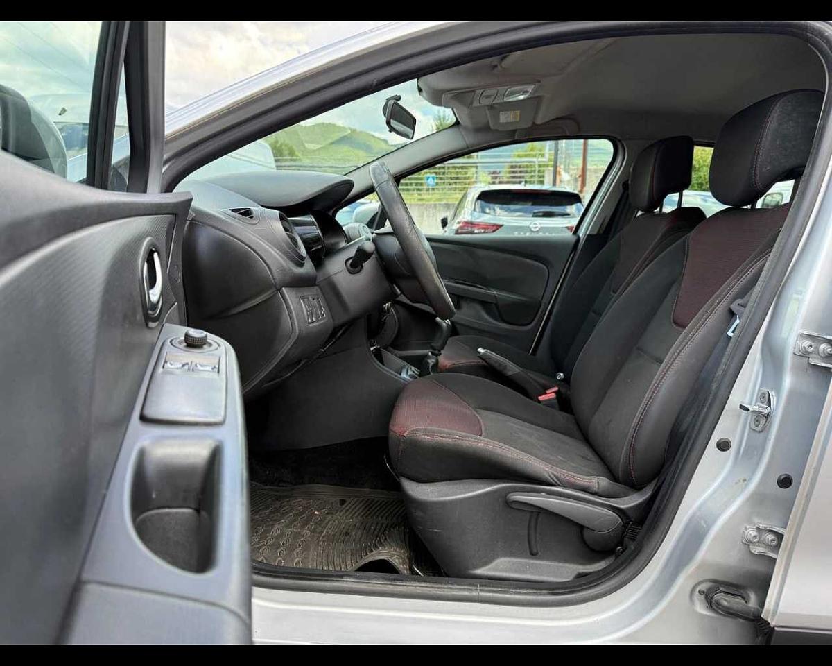 Renault Renault Clio usata, con 4 cilindri