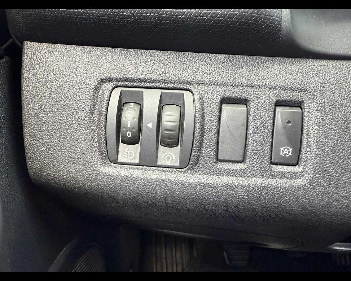 Renault Renault Clio usata, con assistenza alla frenata