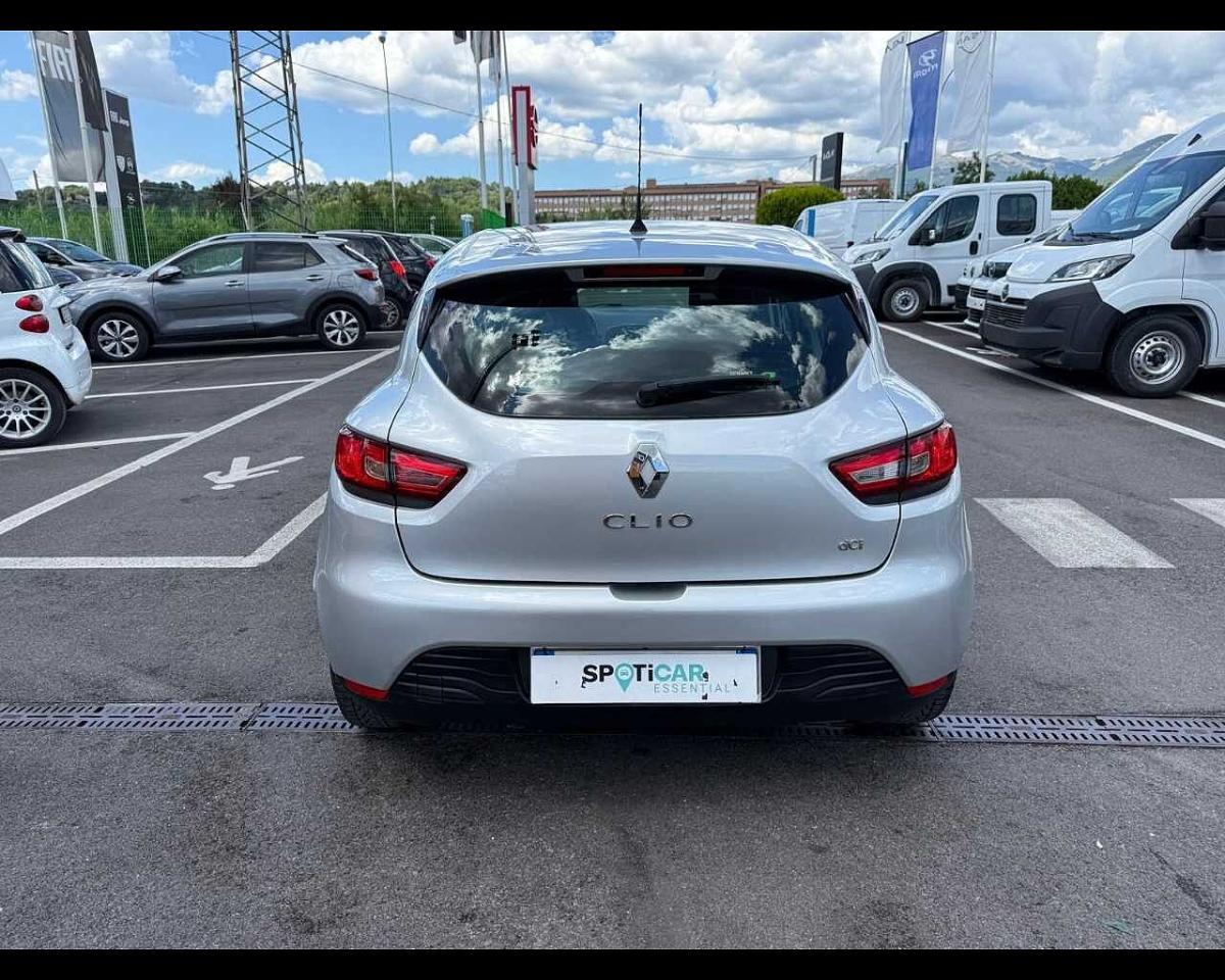 Renault Renault Clio usata, con luci diurne a led