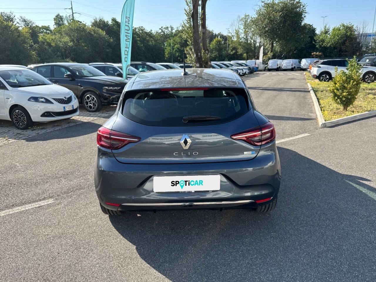 Renault Renault Clio usata, con climatizzatore a controllo automatico