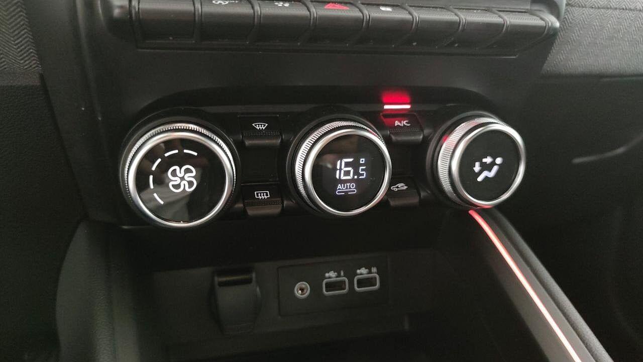 Renault Renault Clio usata, con sensori luce