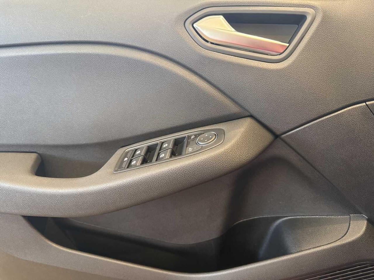 Renault Renault Clio usata, con assistenza alla frenata