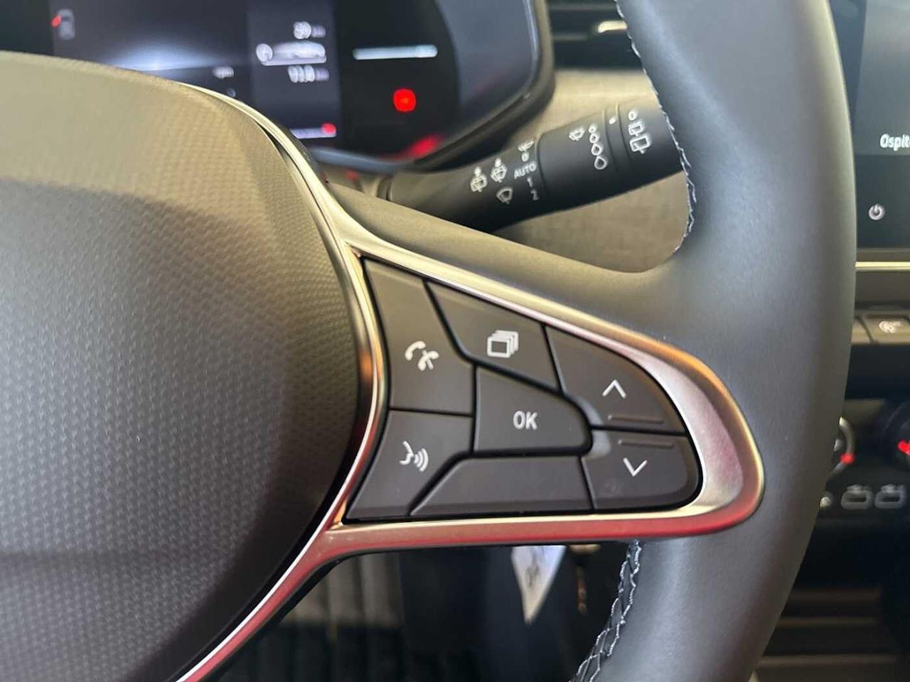 Renault Renault Clio usata, con fari full led