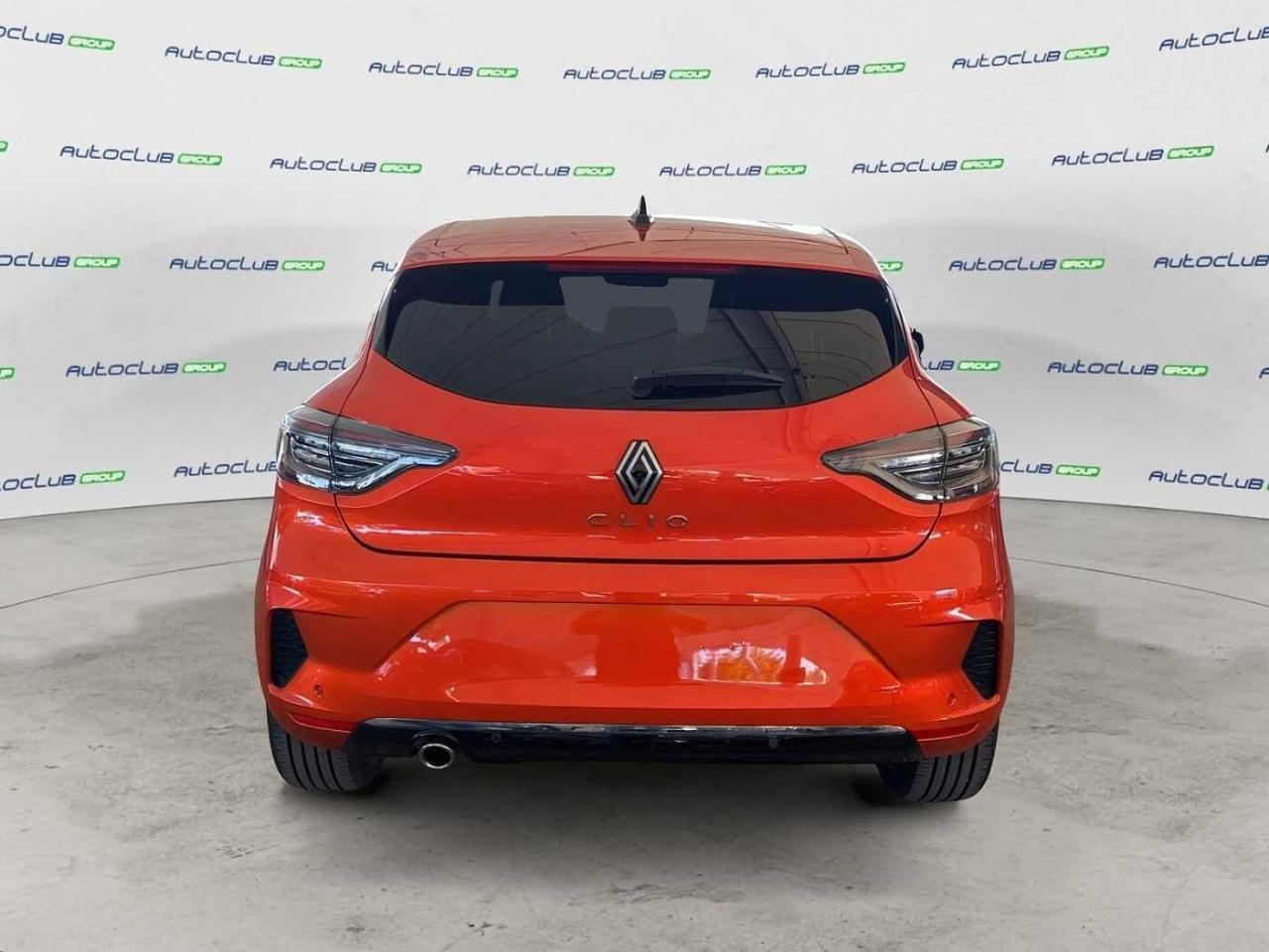 Renault Renault Clio usata, con luci diurne a led