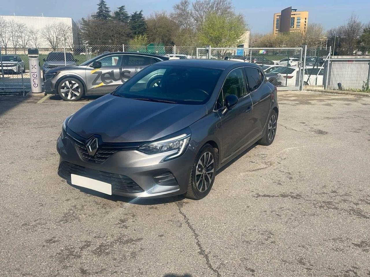 renault clio clio 1.0 tce 100 gpl techno usata