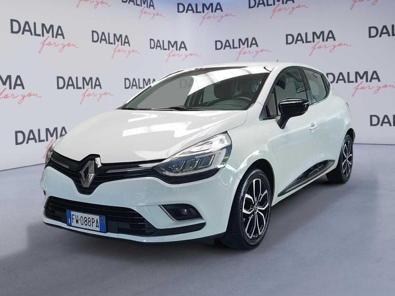 renault clio clio 0.9 tce moschino zen 90cv usata