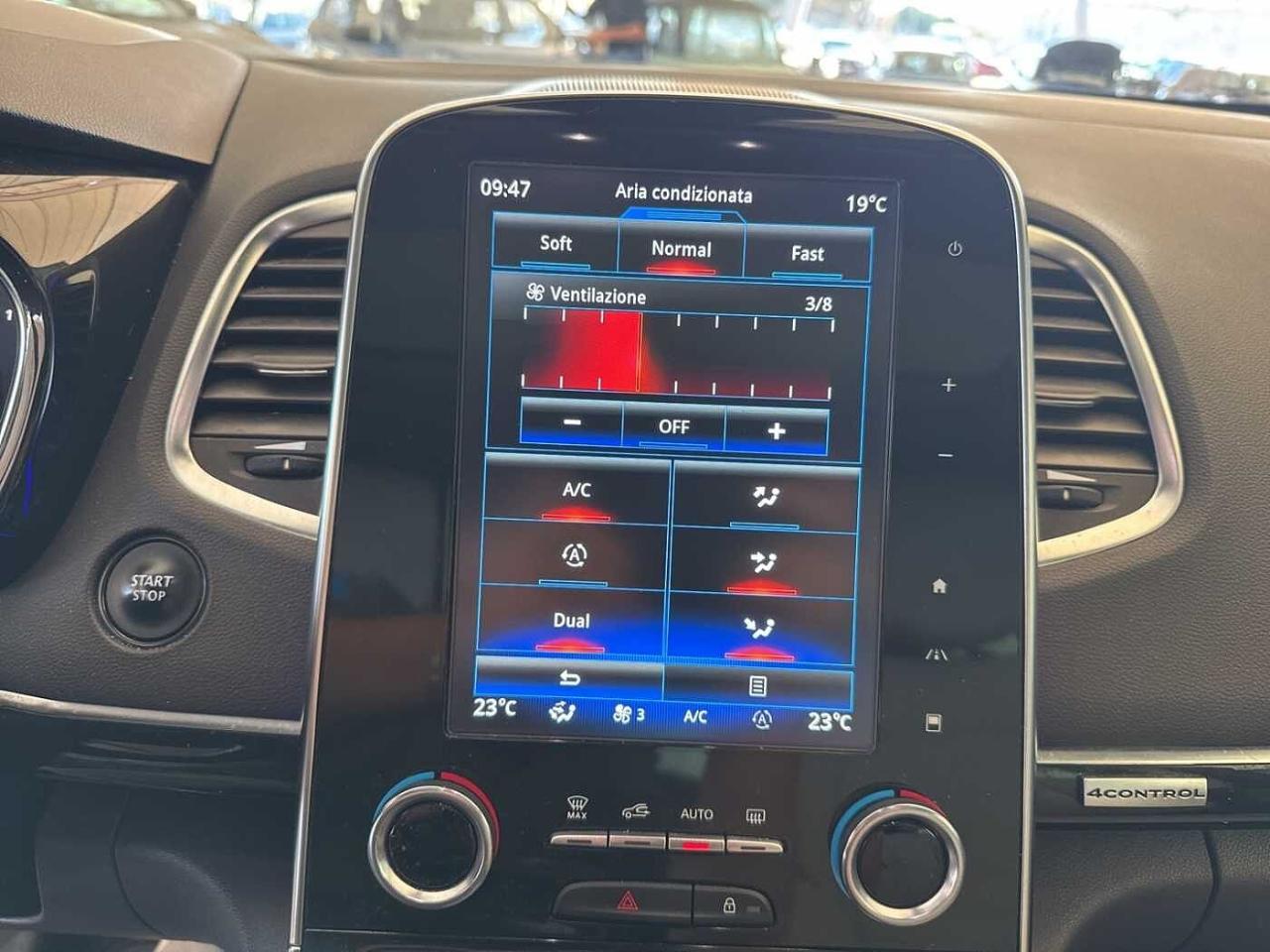 Renault Renault Espace usata, con distance warning system