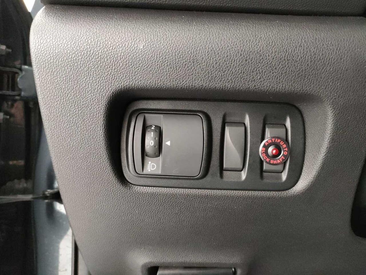 Renault Renault Kadjar usata, con barre da tetto longitudinali