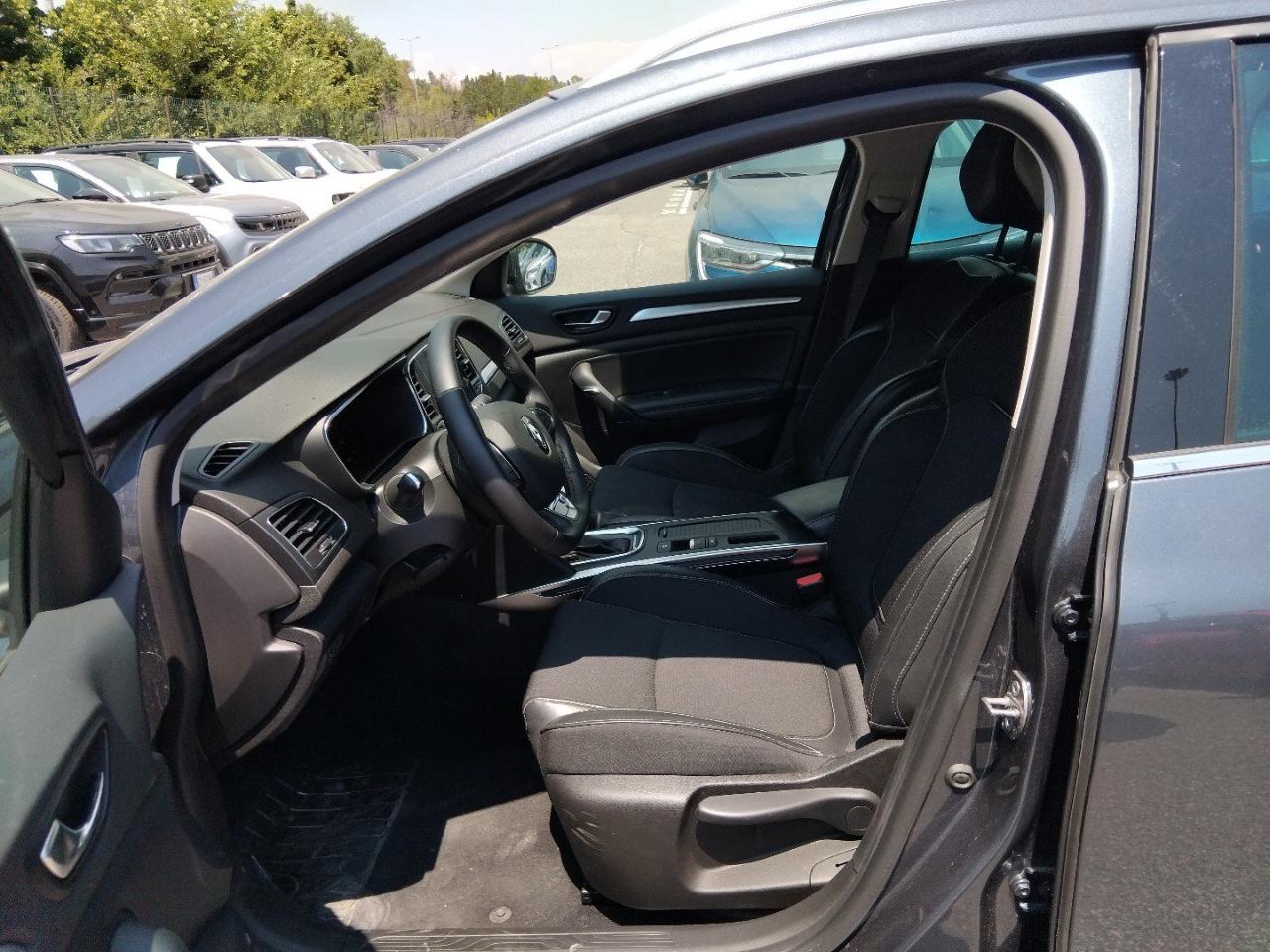 Renault Renault Megane usata, con cerchi in lega