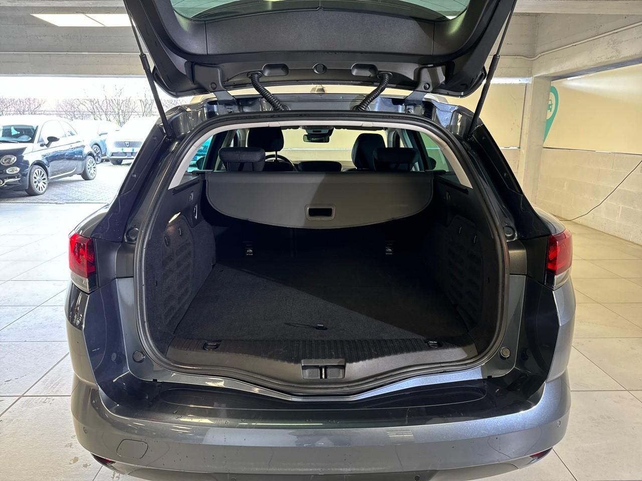 Renault Renault Megane usata, con climatizzatore a controllo automatico