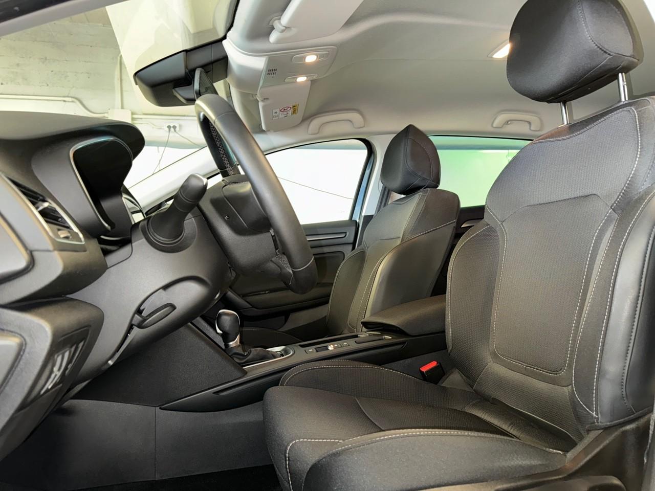 Renault Renault Megane usata, con comando luci con sensore di oscurità manuale