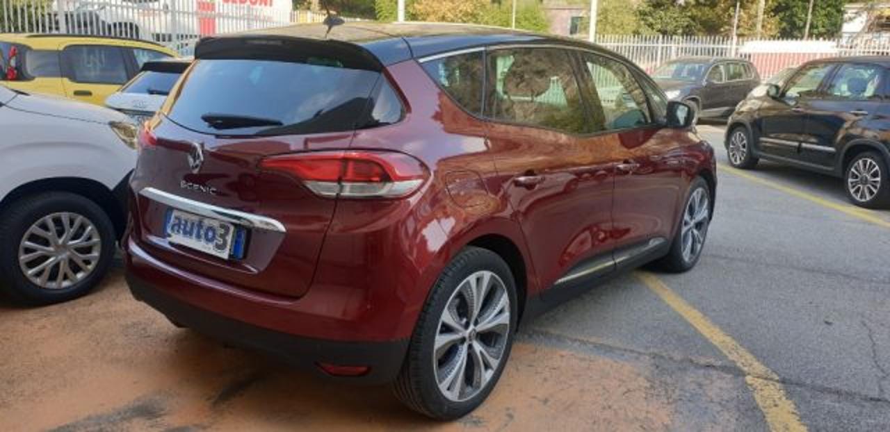 Renault Renault Scenic usata, con chiusura centralizzata