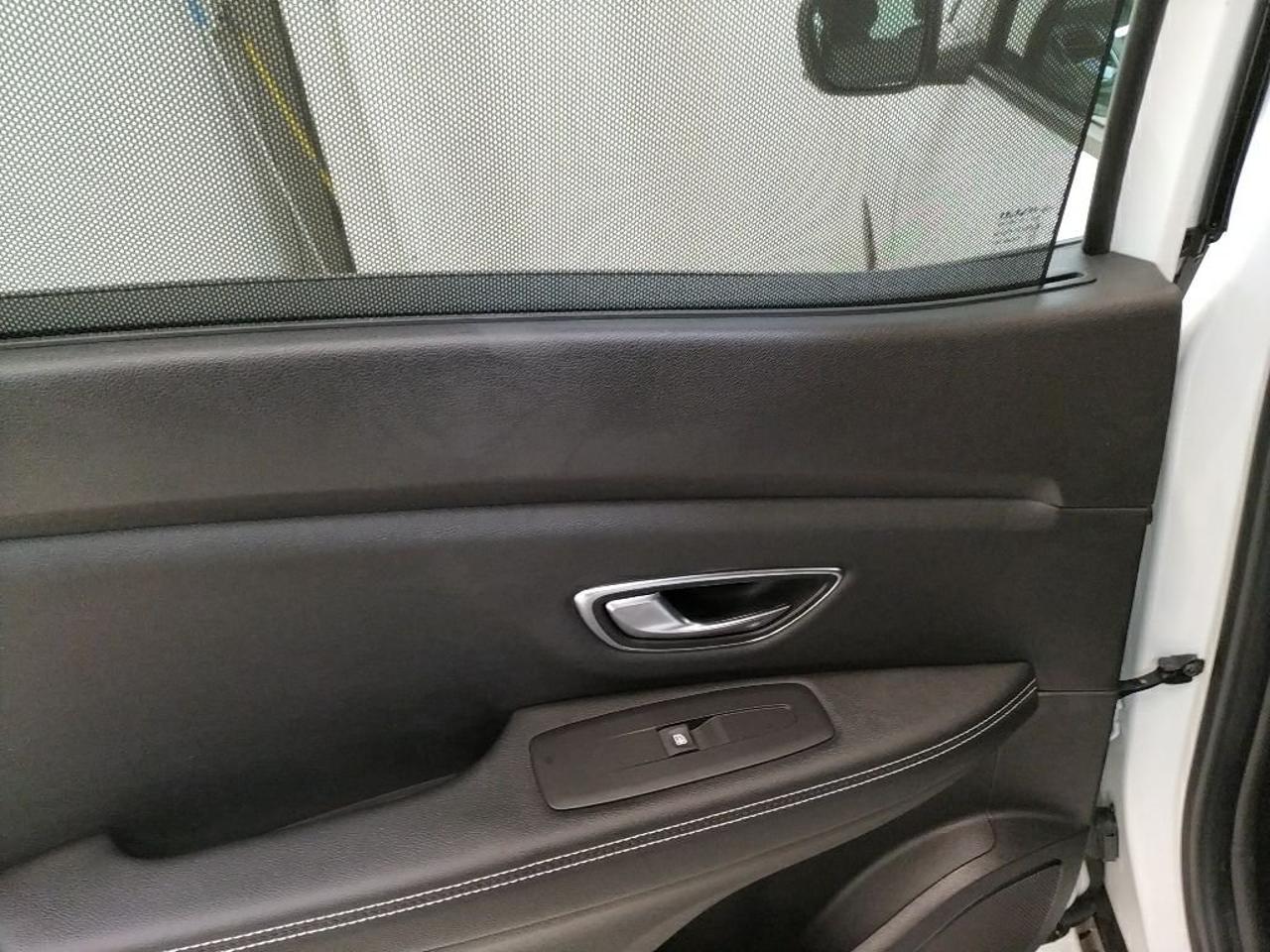 Renault Renault Scenic usata, con alzacristalli elettrici