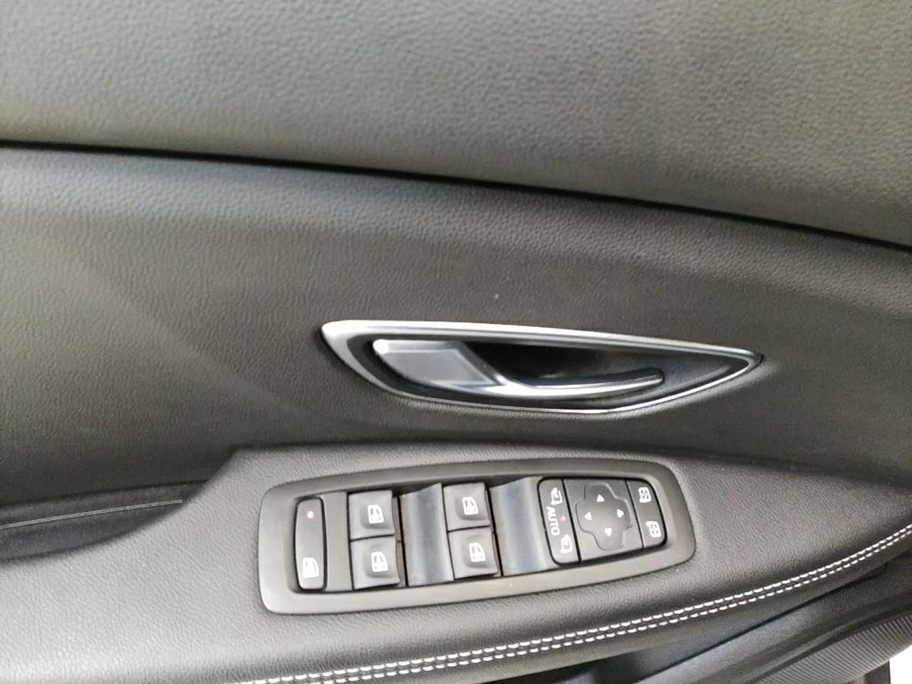 Renault Renault Scenic usata, con cruise control