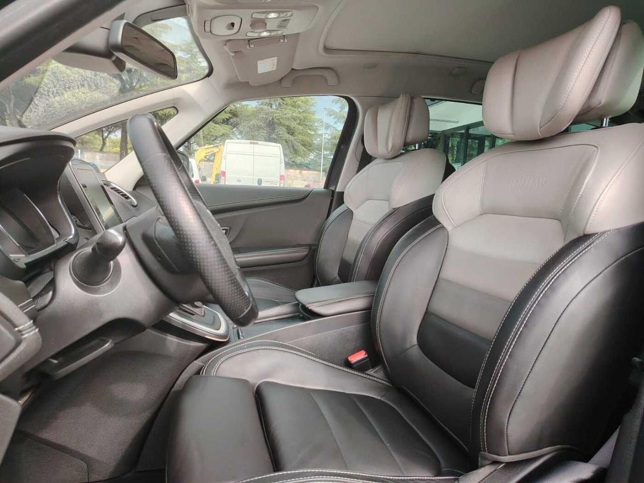Renault Renault Scenic usata, con accelerazione: 10.7
