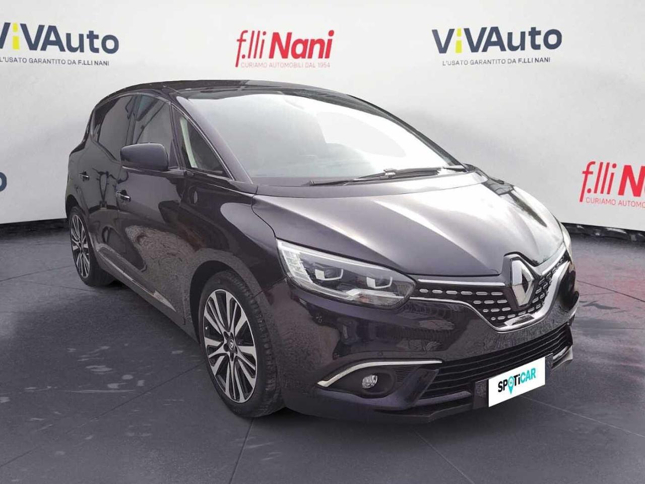 Renault Renault Scenic usata, con aletta parasole illuminata