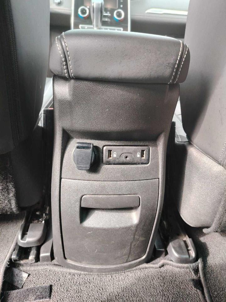 Renault Renault Scenic usata, con bracciolo centrale posteriore