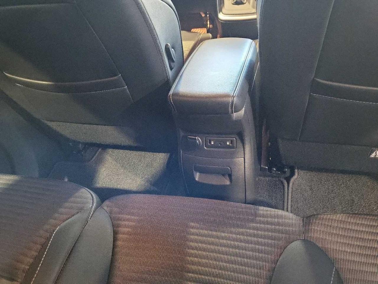 Renault Renault Scenic usata, con 6 marce