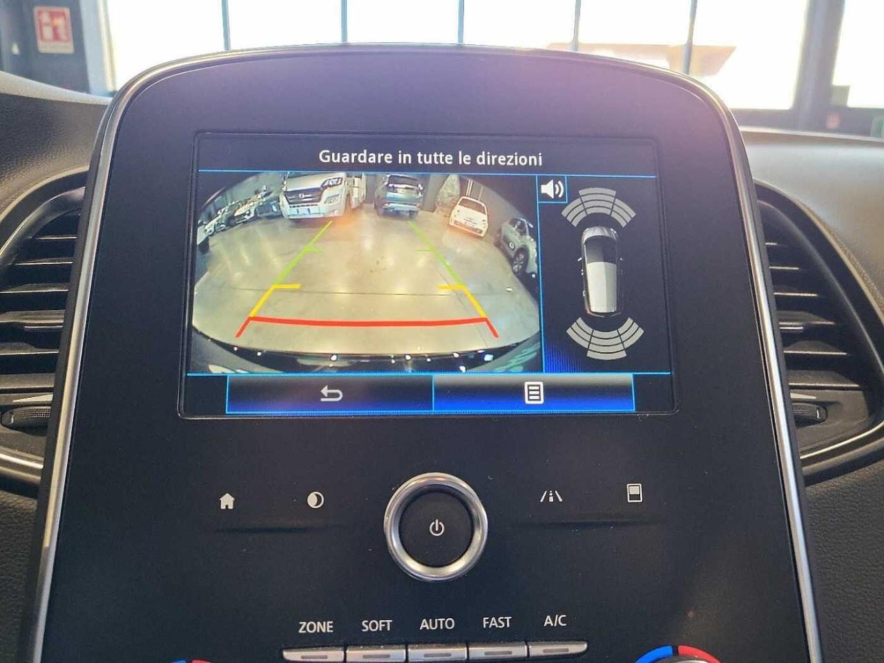 Renault Renault Scenic usata, con vetri elettrici