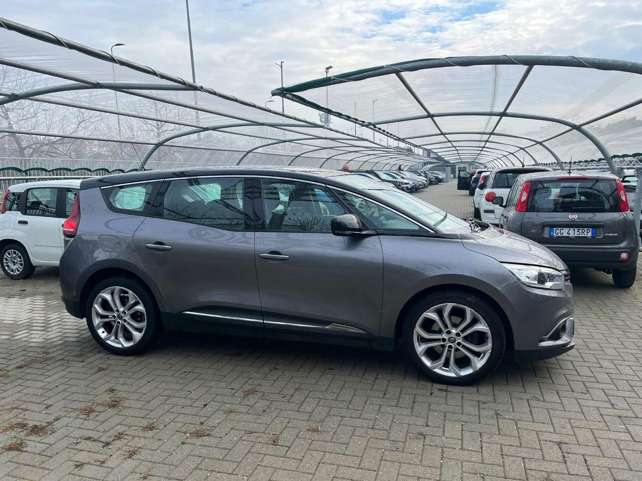 Renault Renault Scenic usata 13