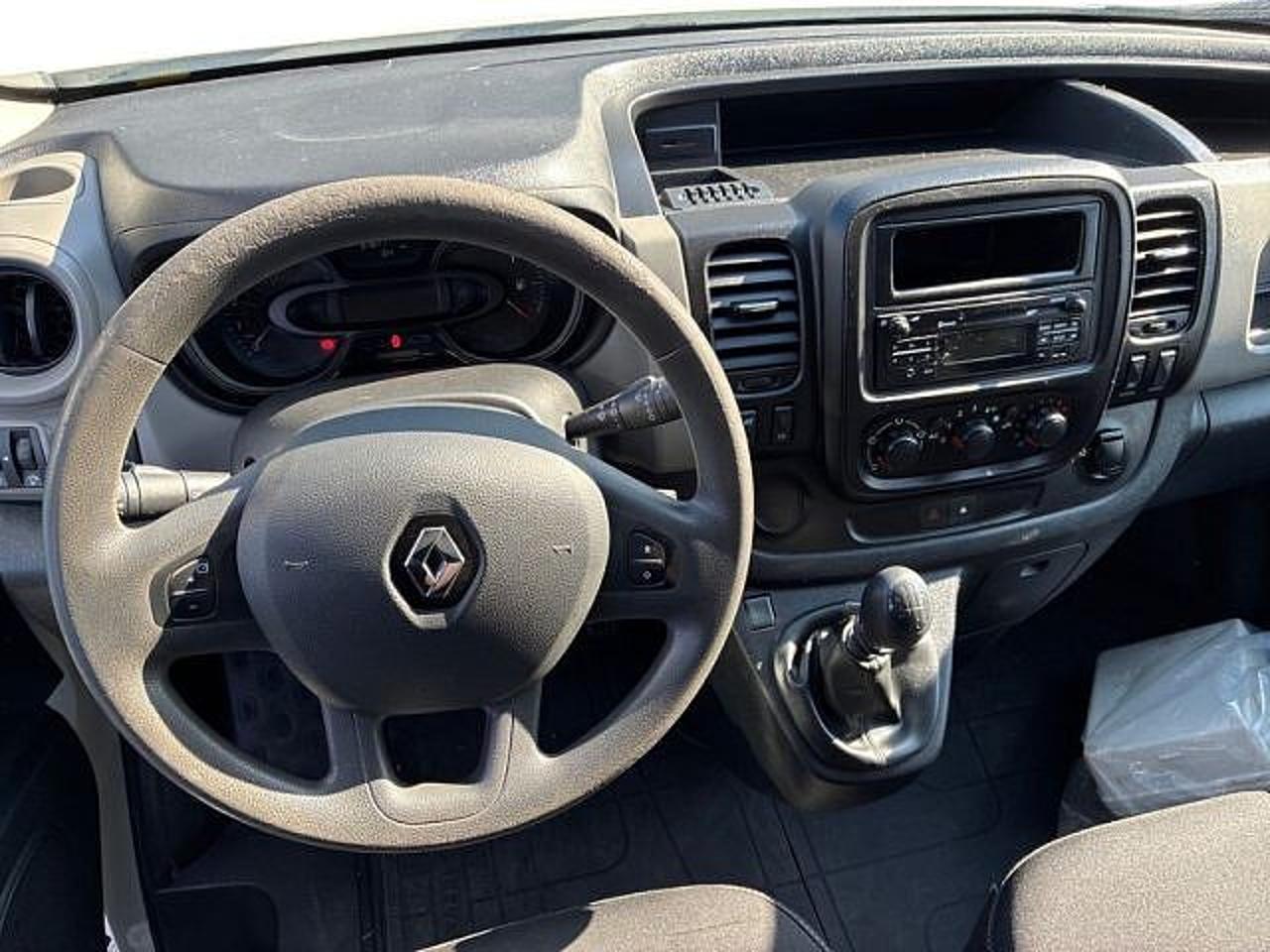 Renault Renault Trafic usata, con 4 cilindri