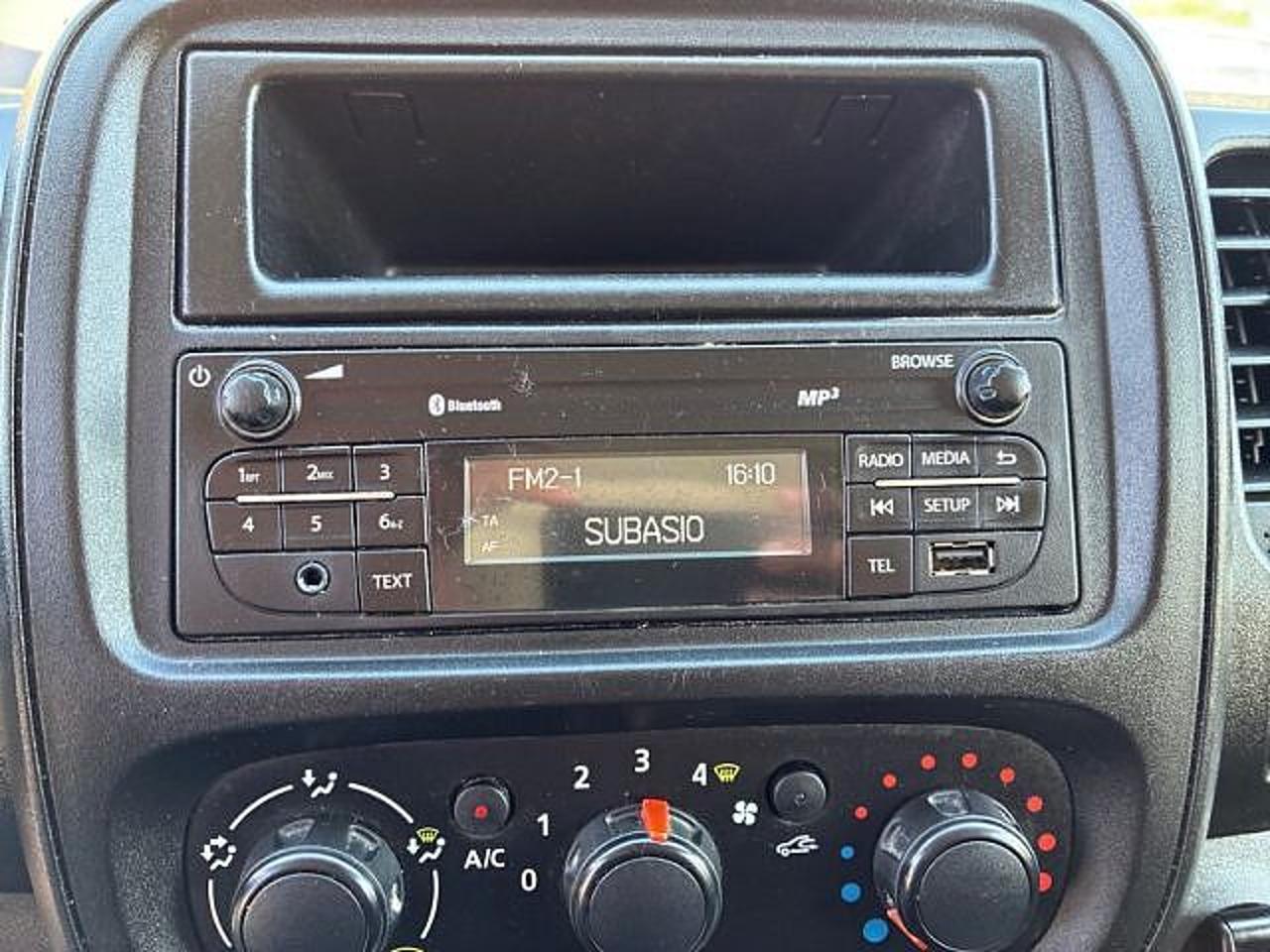 Renault Renault Trafic usata, con asr