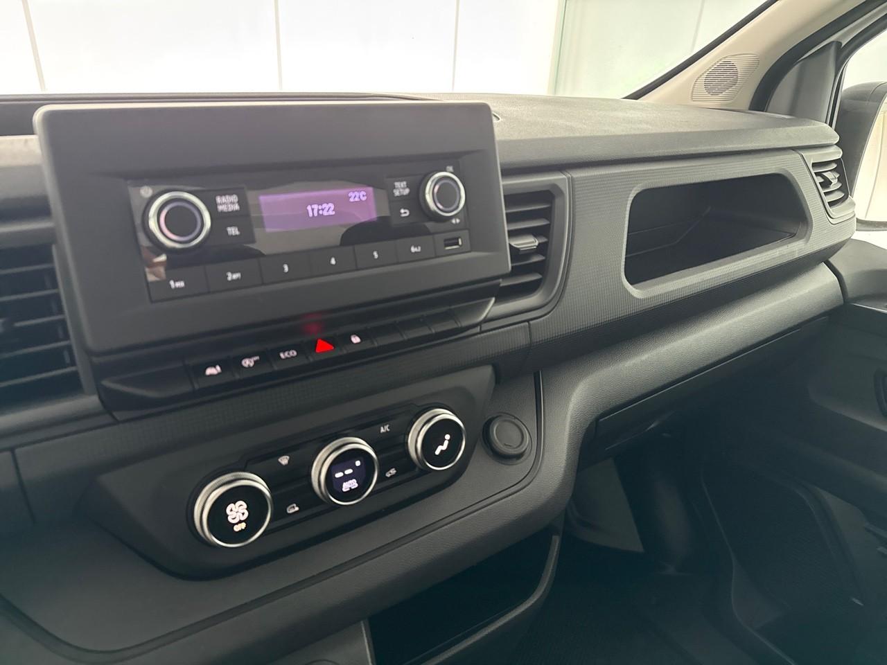 Renault Renault Trafic usata, con bracciolo anteriore