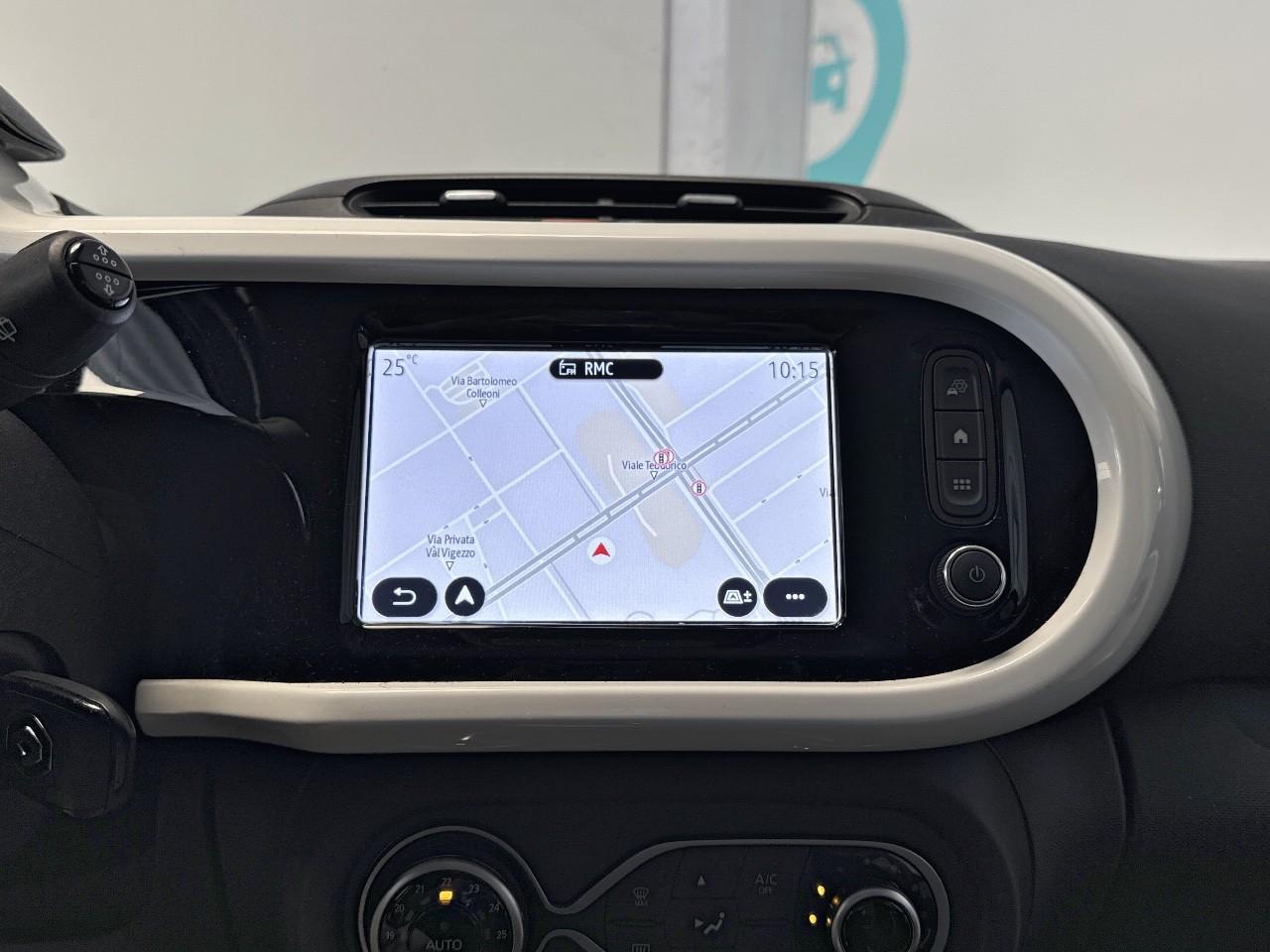 Renault Renault Twingo usata, con aggiornamenti via etere aggiornamenti ota