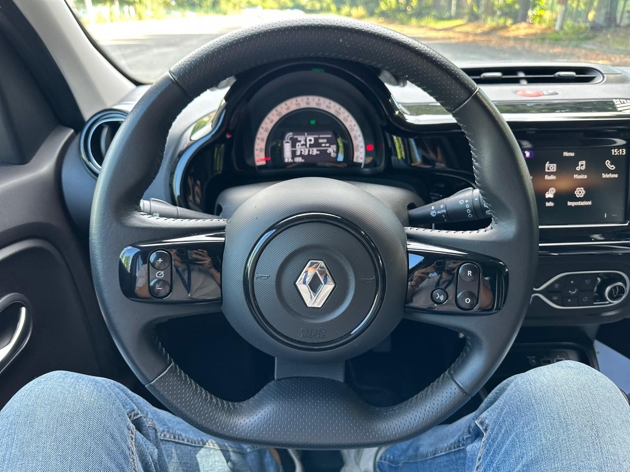 Renault Renault Twingo usata, con 7,00 display multifunzionale touch screen, plancia centrale 1, 17,8, fisso e no