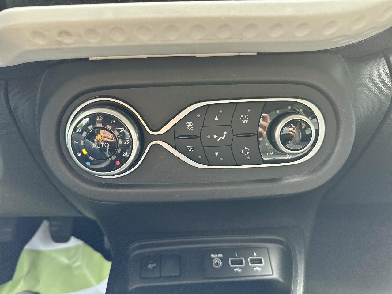 Renault Renault Twingo usata, con airbag laterale anteriore e include protezione testa