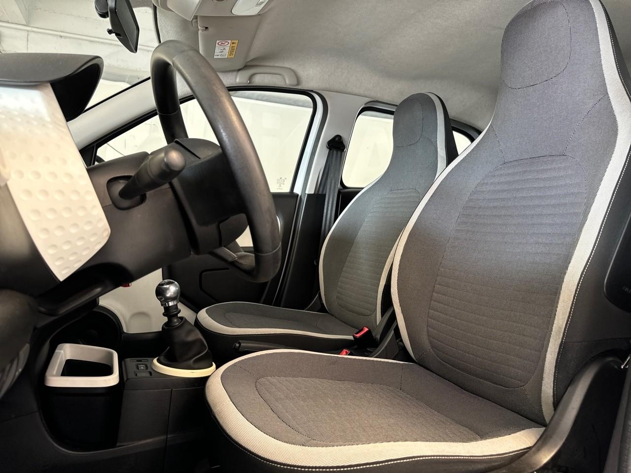 Renault Renault Twingo usata, con dispositivi di fissaggio carico