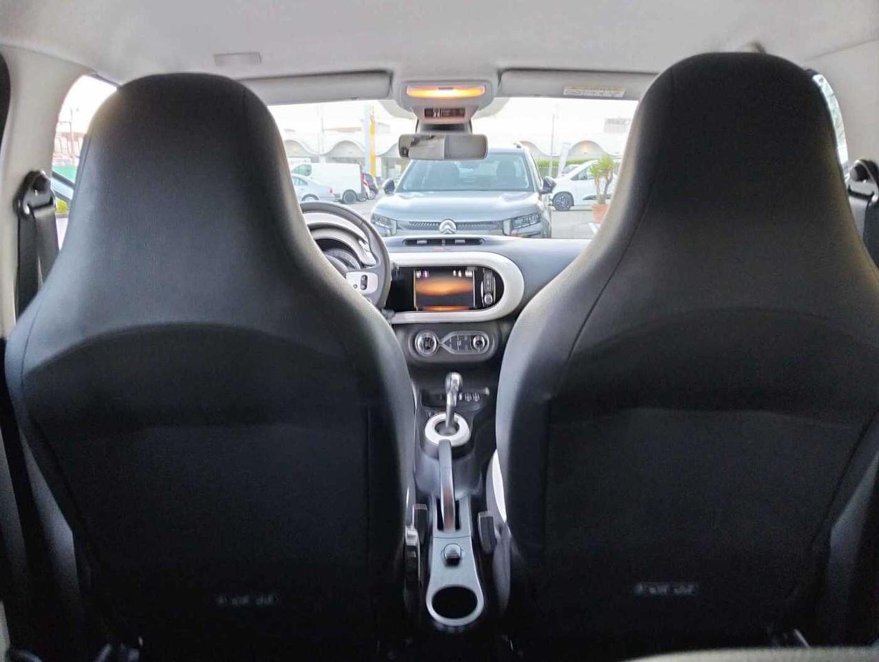 Renault Renault Twingo usata, con caricatore caméléon per ricarica in corrente alternata (ac) fino a 22 kw