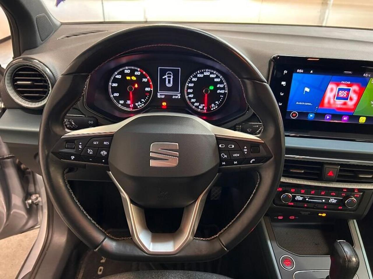 Seat Seat Arona usata, con cerchi in lega