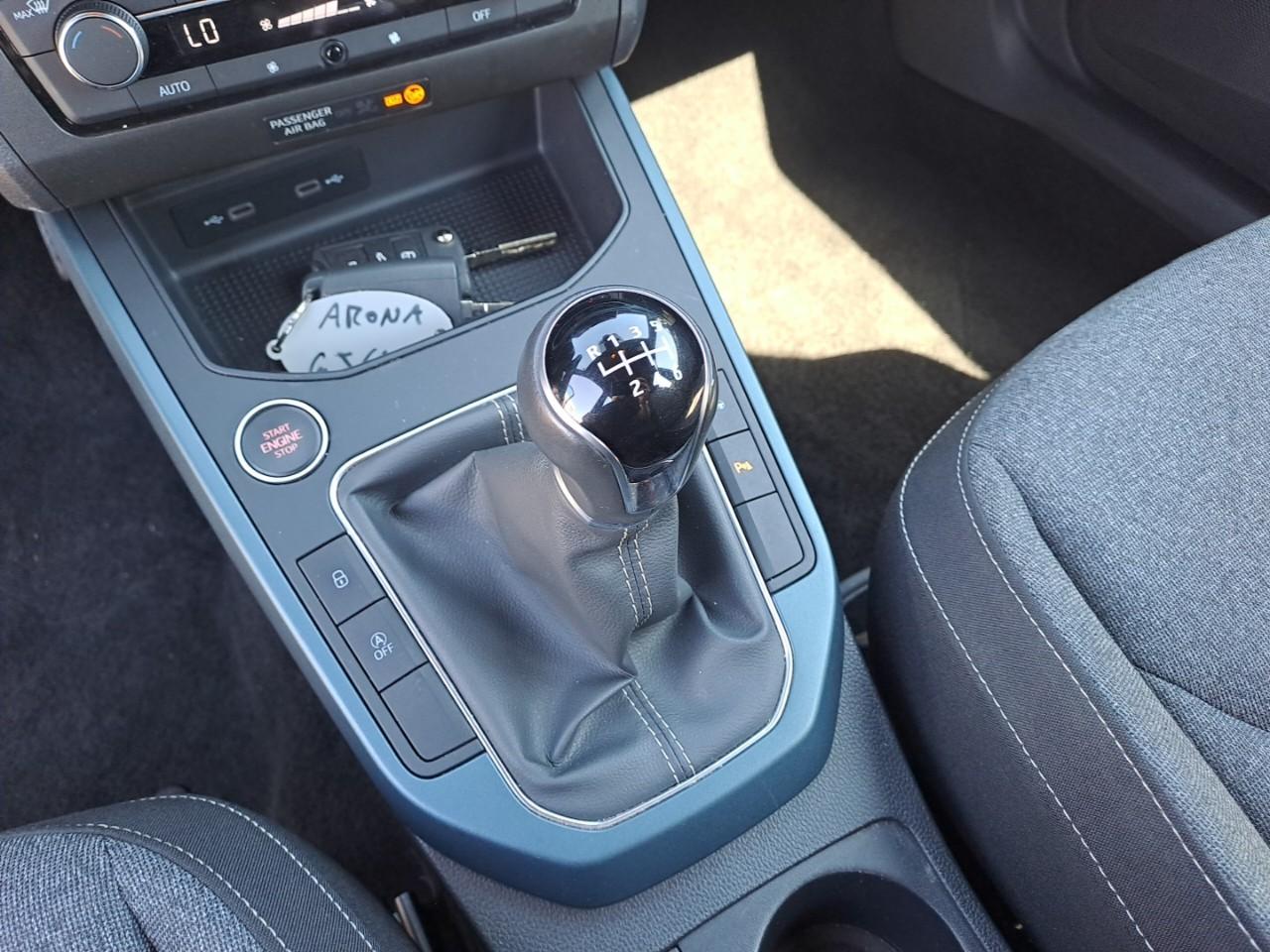 Seat Seat Arona usata, con avviso superamento corsia attivazione sterzo
