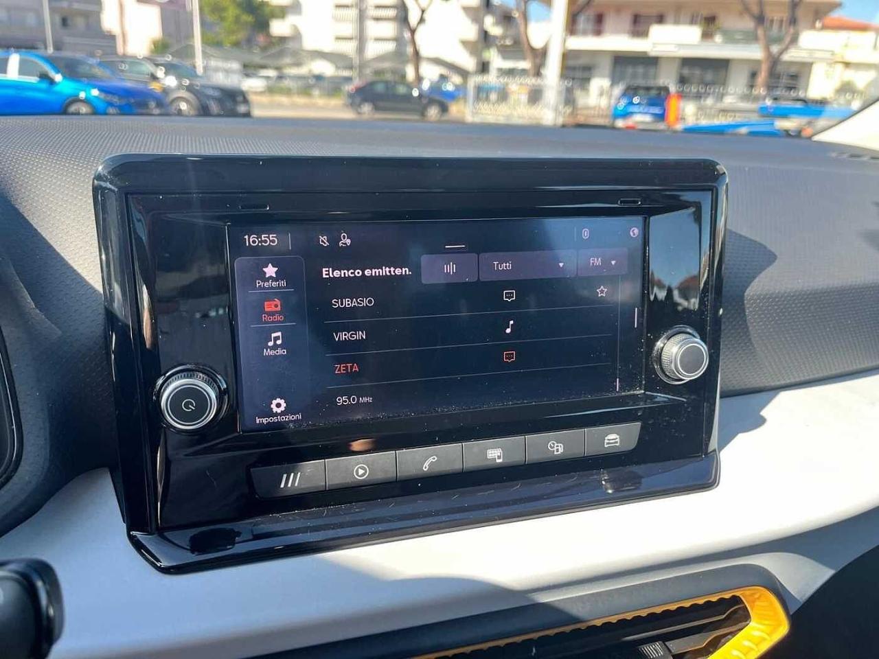 Seat Seat Arona usata, con 5 sedili