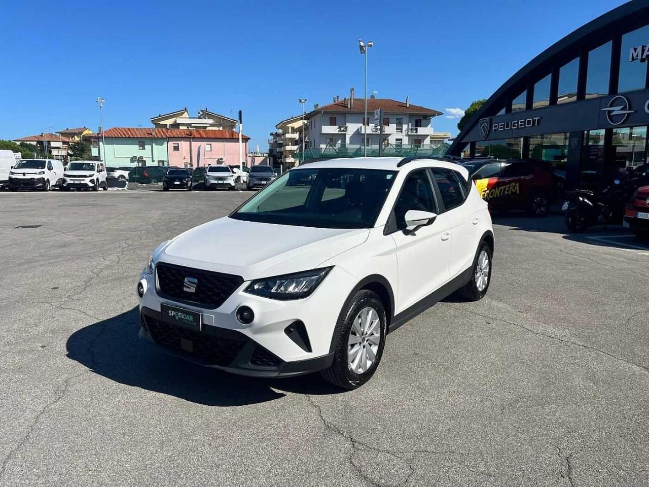 Seat Seat Arona usata, con alette parasole anteriori con specchio e portatessere