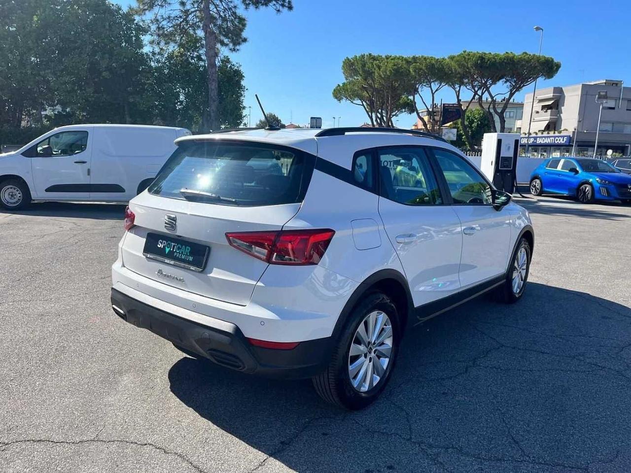 Seat Seat Arona usata, con barre al tetto di colore nero