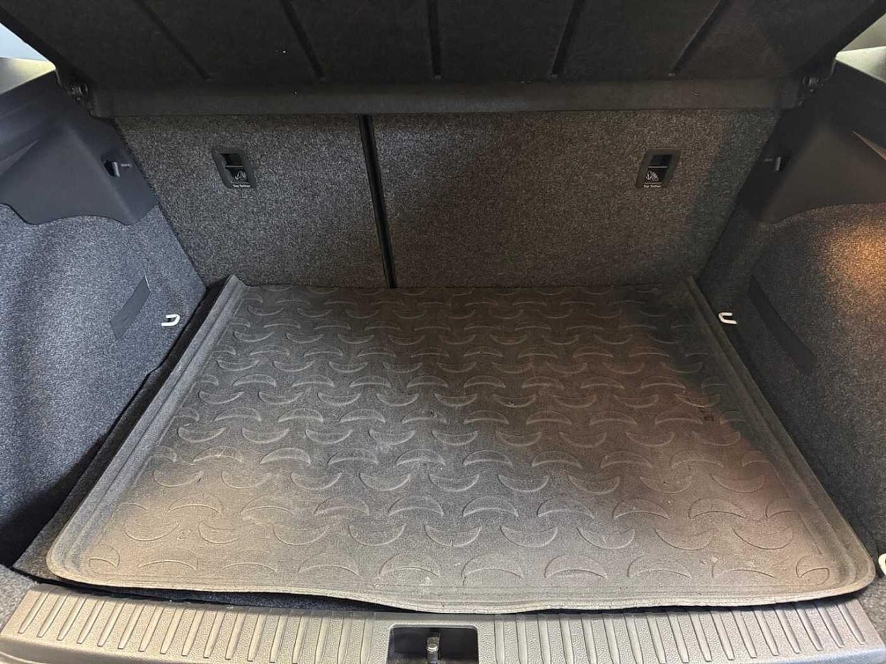 Seat Seat Arona usata, con assistenza alla frenata
