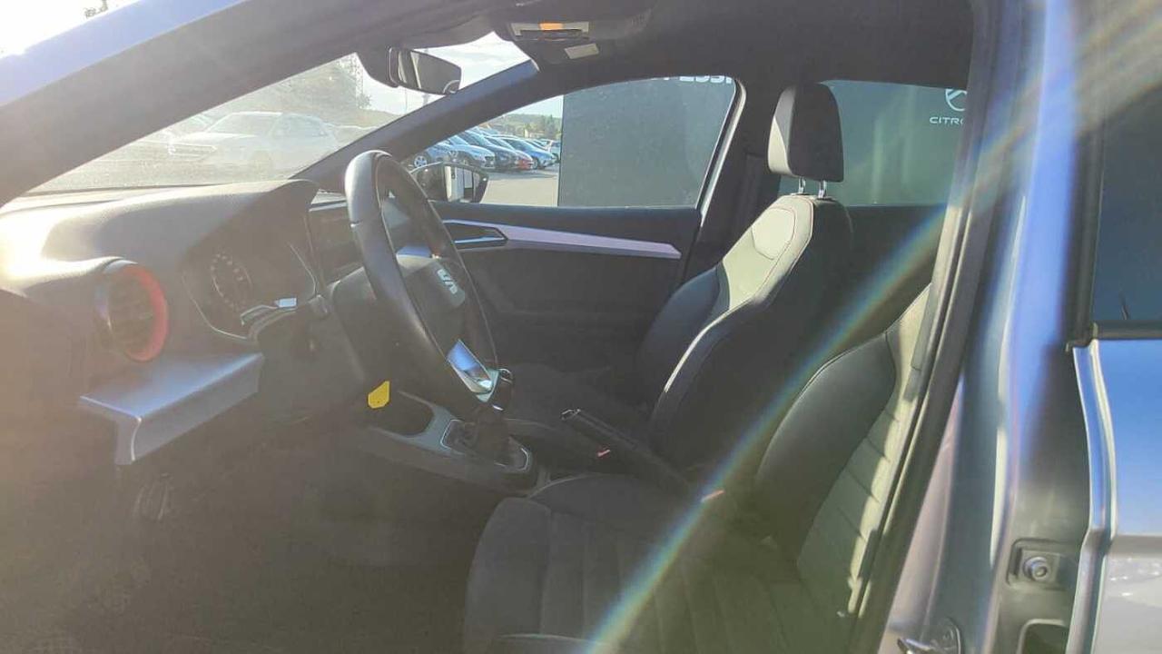 Seat Seat Ibiza usata, con sistema di navigazione