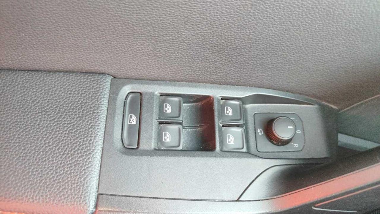 Seat Seat Ibiza usata, con trazione anteriore