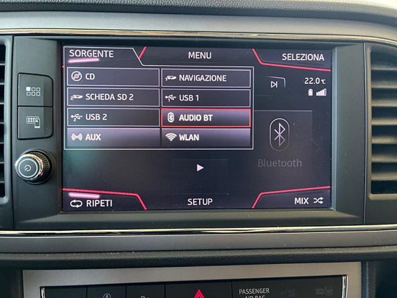 Seat Seat Leon usata, con assistente di corsia