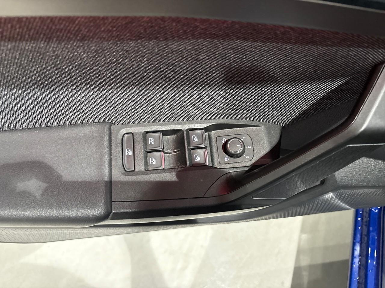 Seat Seat Leon usata, con alzacristalli elettrici anteriori e posteriori , numero ad impulso 2