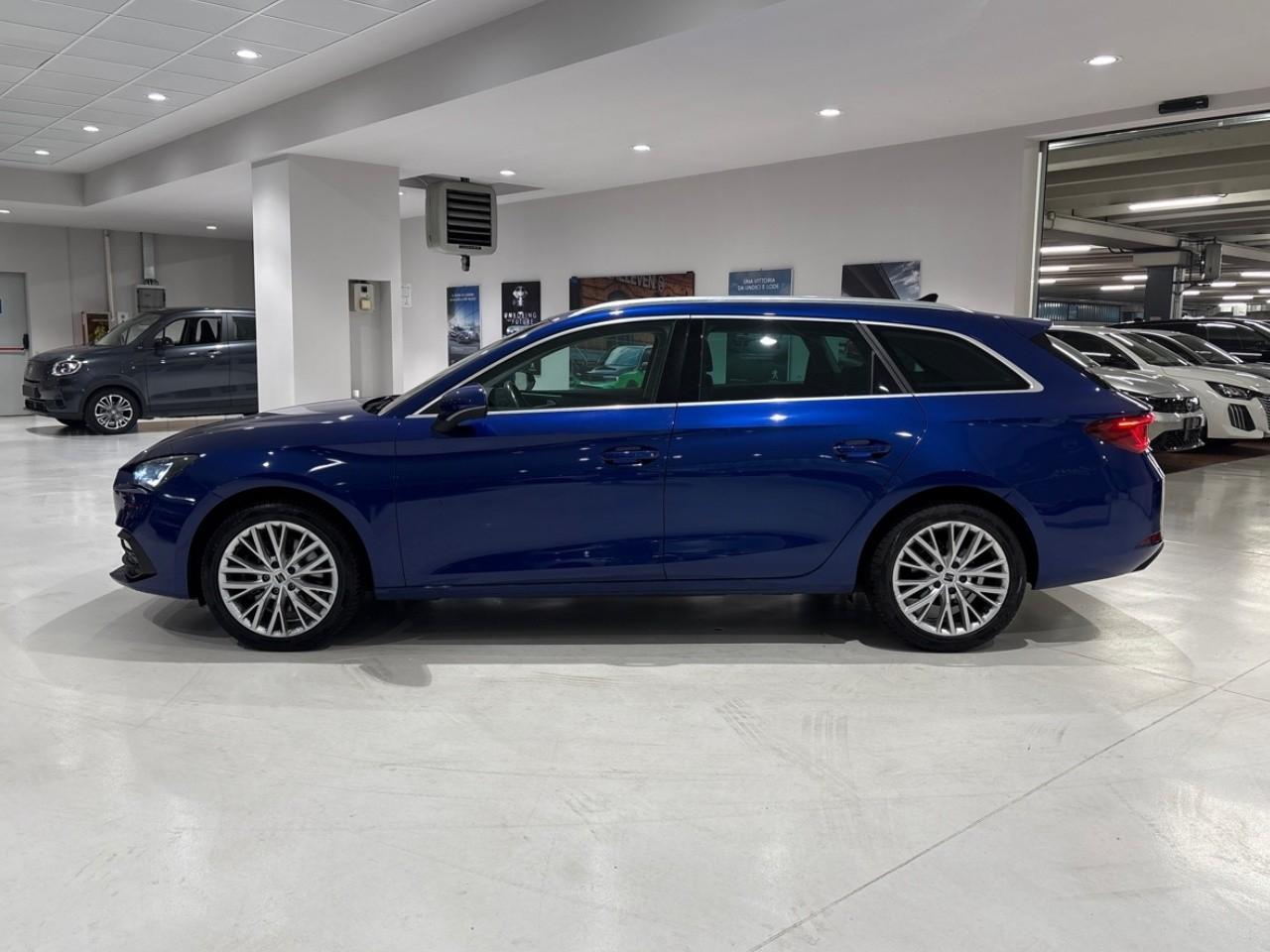 Seat Seat Leon usata, con avviso superamento corsia attivazione sterzo
