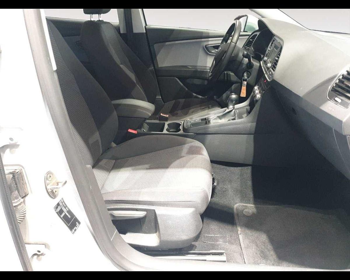 Seat Seat Leon usata, con 5 sedili